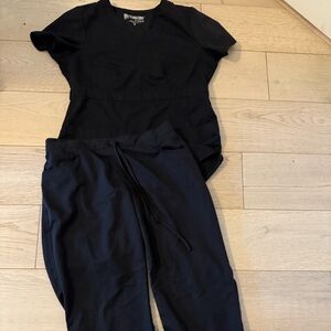 Grey’s anatomy black scrubs, size medium / petite pants